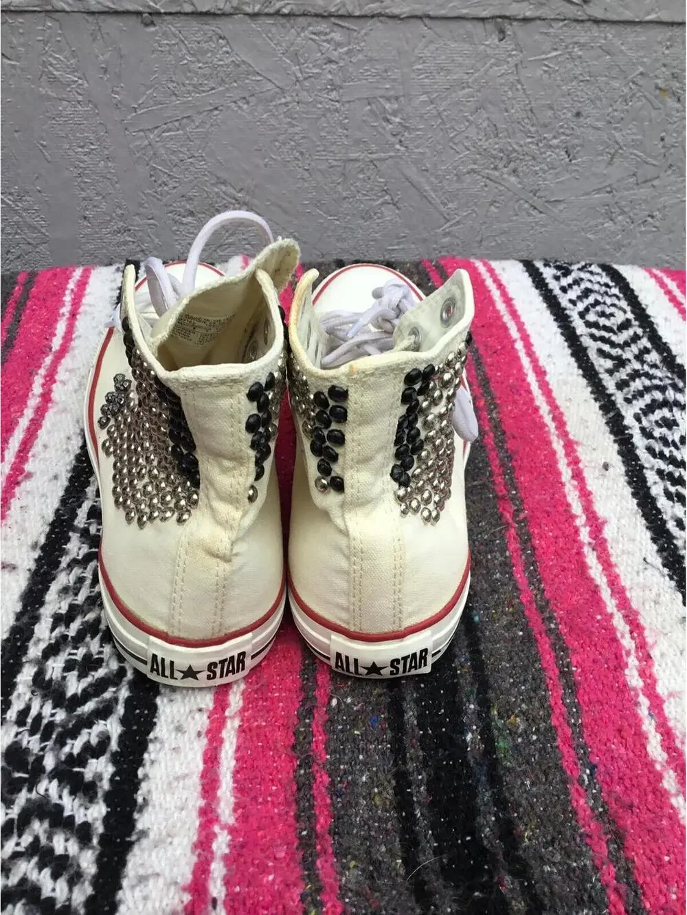 Converse Chuck Taylor Studded High Top Sneakers Cream Canvas Women’s 9 / Men’s 7 - Picture 5 of 8
